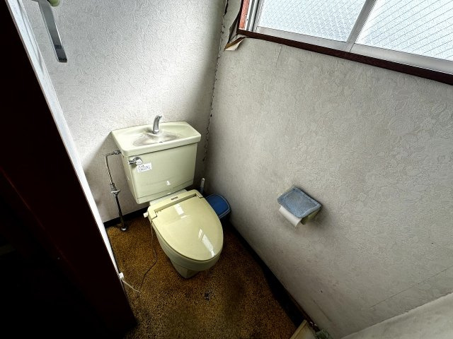 真岡市中倉庫のトイレ