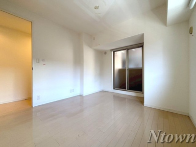 【洋室】 | プレサンス錦エボリューション | 落ち着いた色調の洋室です