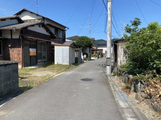 【前面道路含む現地写真】 | 八幡3丁目　売土地 | 南側道路　2項道路