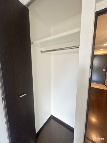 エスライズ難波　仲介手数料無料の収納