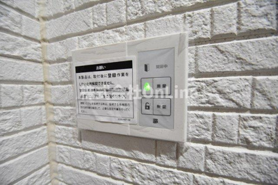 【セキュリティ】 | クリエオーレ菱江Ⅲ