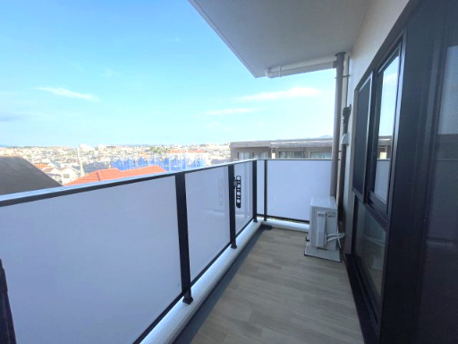 トリニティ豊中本町のバルコニー