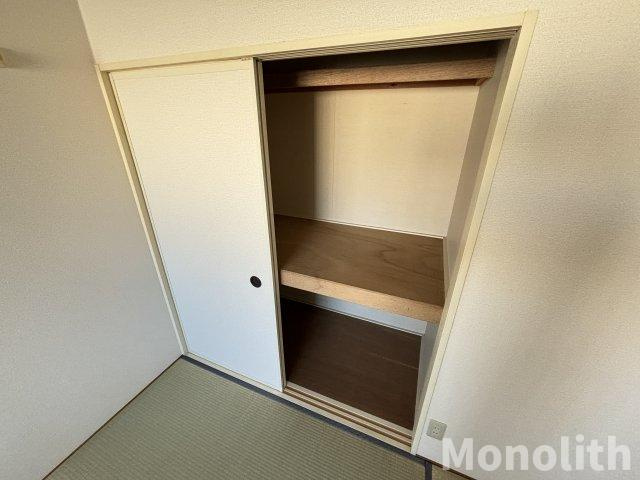 モアクレスト綾園の収納