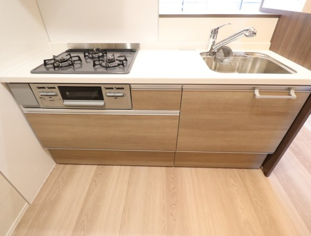 熊本市中央区出水１丁目のアパートのキッチン