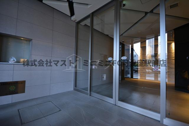 ララプレイス大阪福島プレッソのロビー