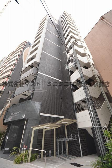 ララプレイス大阪福島プレッソの外観