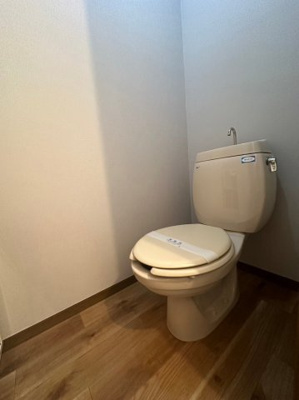 【トイレ】 | パセオ・デ・アローサル