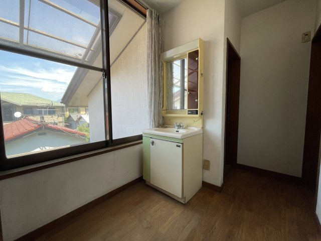 【中古戸建】前橋市天川大島町の独立洗面台|洗面所