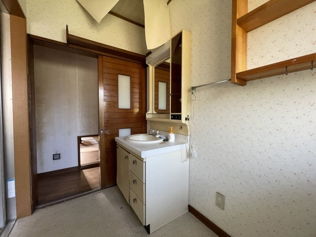 【中古戸建】前橋市天川大島町の独立洗面台|洗面所