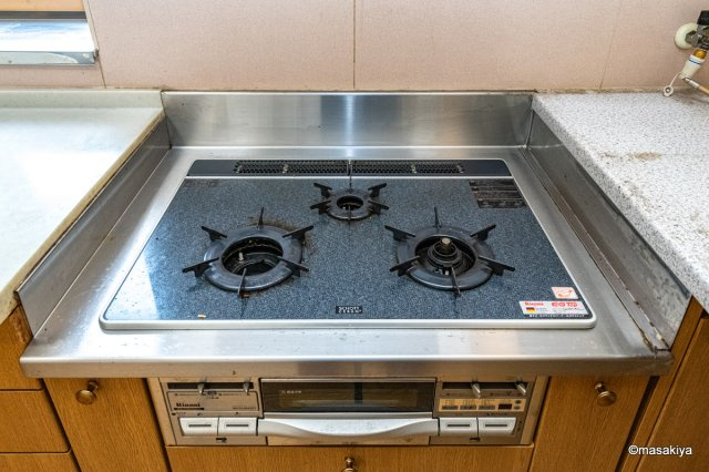 東和田戸建のキッチン