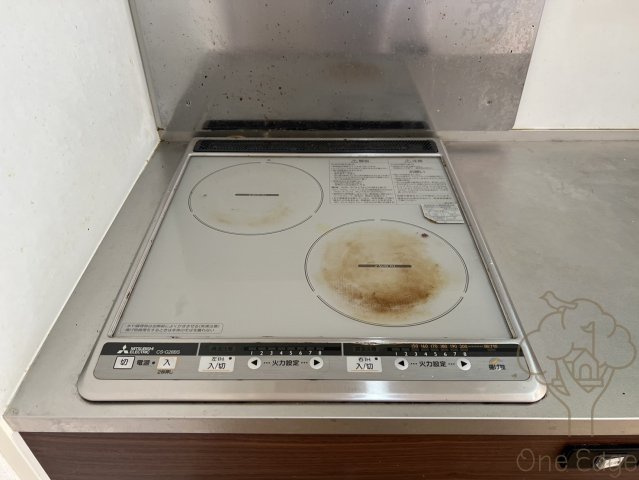 セレニテ新大阪カルムのキッチン