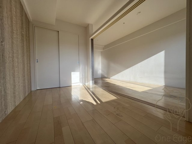 セレニテ新大阪カルムの寝室