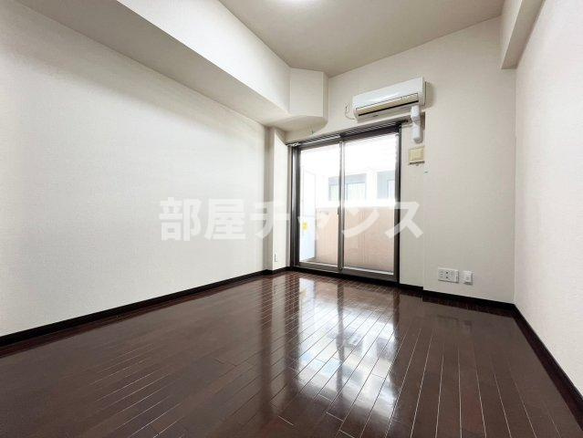 ライジングコート名古屋駅南の居間・リビング