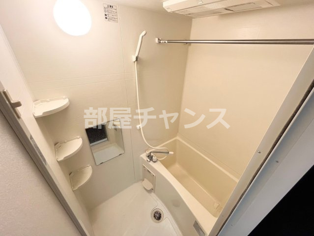 ライジングコート名古屋駅南の浴室