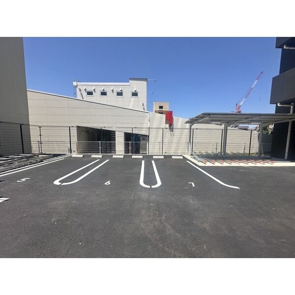 ディアレイシャス今池の駐車場