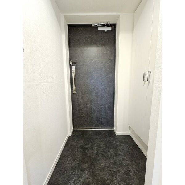 ディアレイシャス今池の玄関