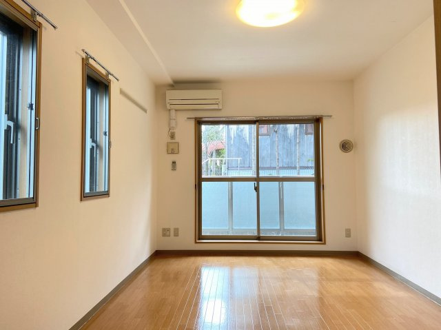 シェルグラン京田辺の居間・リビング