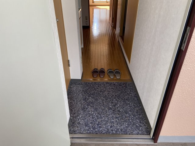 シェルグラン京田辺の玄関