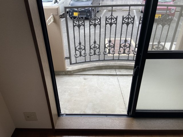 リュミエ京田辺のバルコニー