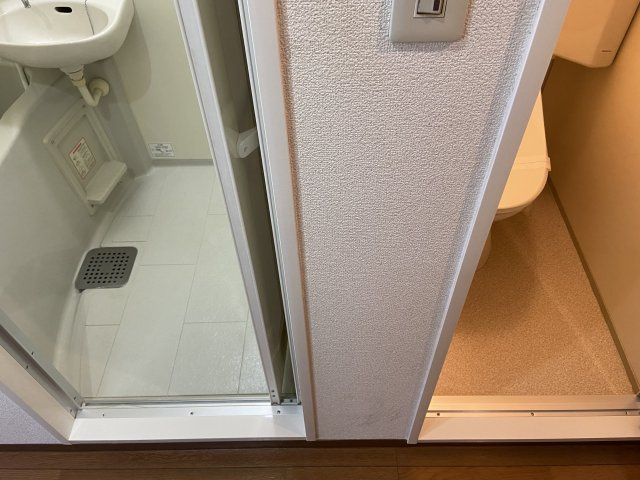 リュミエ京田辺の玄関