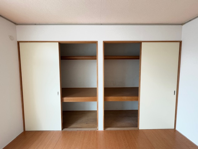 エステートピア楡の収納|同マンション別部屋
