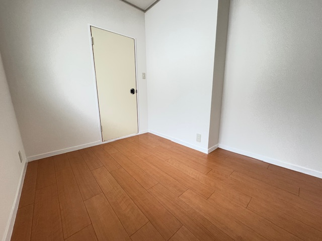 エステートピア楡の洋室