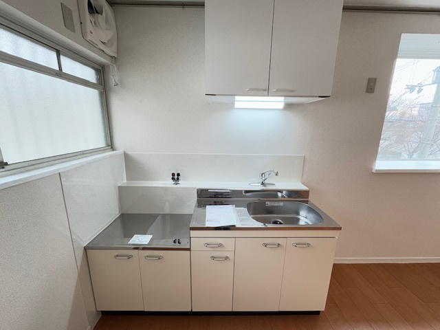 エステートピア楡のキッチン|同マンション別部屋