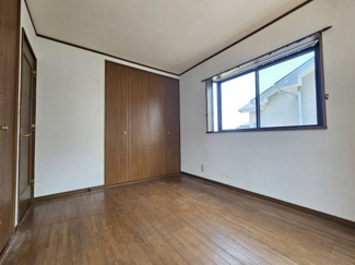 【洋室】 | <中古戸建+宅地（更地）のセット販売>　東金市小沼田中古戸建