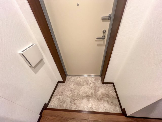 ラシクラス小岩駅前の玄関