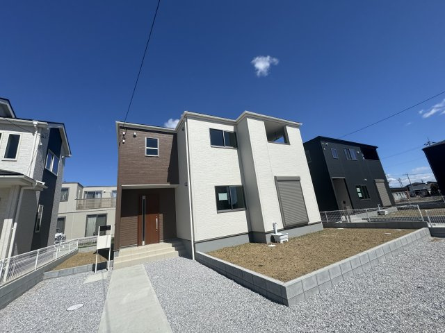 新築　太田市第11下田島　Livele Garden.S　2号棟の外観|現地写真　完成しました！ご内覧はお気軽にお電話くださいませ♪