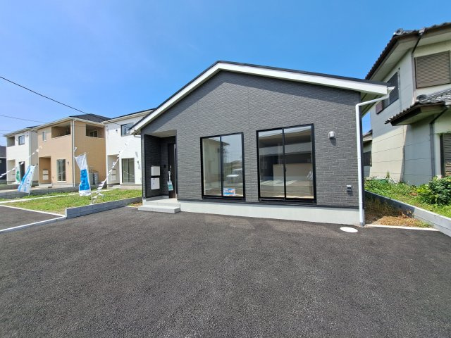 新築　みどり市大間々町大間々第10　クレイドルガーデン　5号棟の外観|現地写真　2024年5月完成予定！ご内覧等、お気軽にお問合せください♪