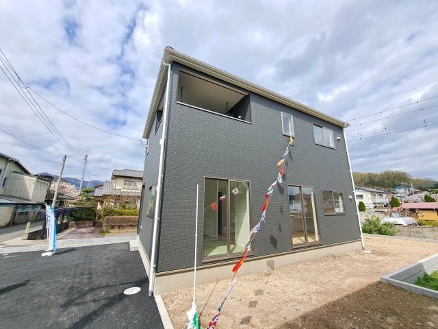 新築　桐生市東第3　クレイドルガーデン　1号棟の外観|現地写真　完成しました！ご内覧はお気軽に027-395-0005までお電話くださいませ♪