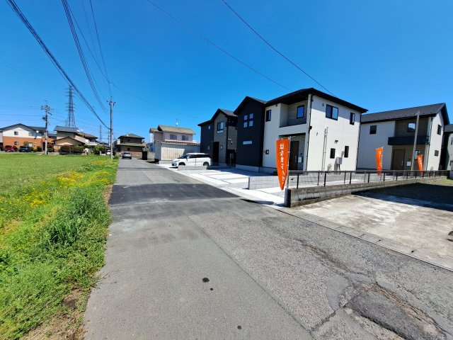 新築　太田市宝町1期　3号棟の前面道路含む現地写真|現地写真　北側接道幅員約7ｍ