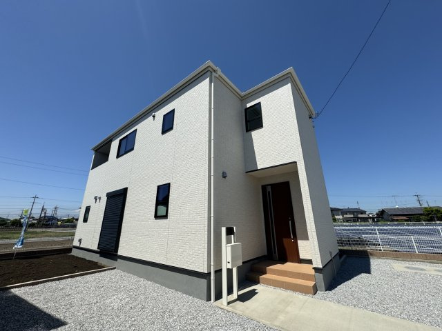 新築　太田市第5台之郷町　Livele Garden.S　9号棟の外観|現地写真　どうどう完成！ご内覧等、お気軽にお問合せください♪　							
