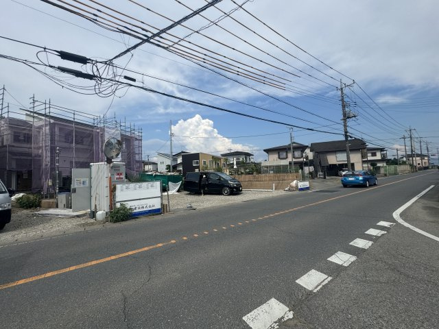 新築　太田市大原町第6　Livele Garden.S　3号棟の前面道路含む現地写真|南西側接道幅員約6.6ｍ　北側接道幅員約5ｍ