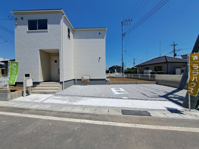 新築　太田市岩瀬川第7　Livele Garden.S　6号棟の駐車場|現地写真　駐車スペースは並列2台可能です！					
