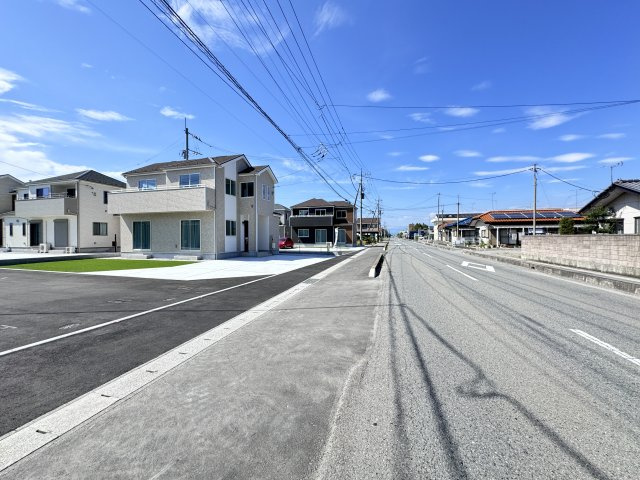 新築　佐波郡玉村町上之手3期　Heartful　Town　G号棟の前面道路含む現地写真|現地写真　東側接道幅員約12ｍ