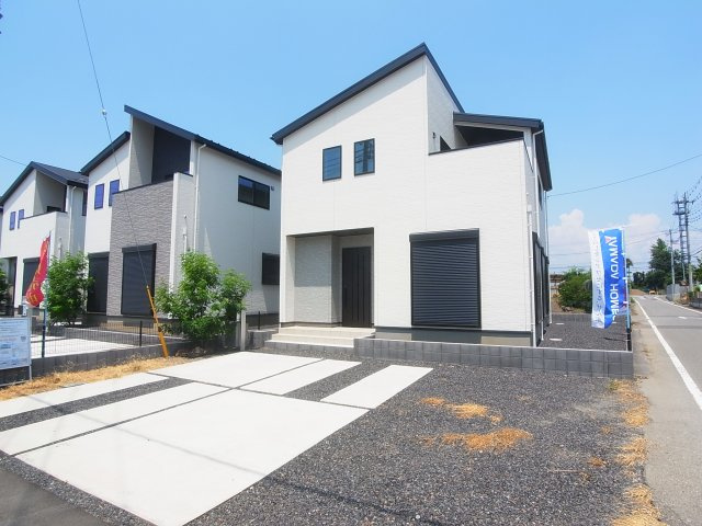 伊勢崎市西久保2期　1号棟の外観|現地写真　完成しました！ご内覧はお気軽にお電話くださいませ♪