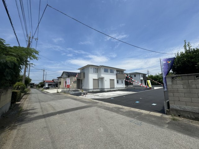 新築　伊勢崎市下道寺町2期　2号棟　の前面道路含む現地写真|現地写真　西側接道幅員約6.5ｍ