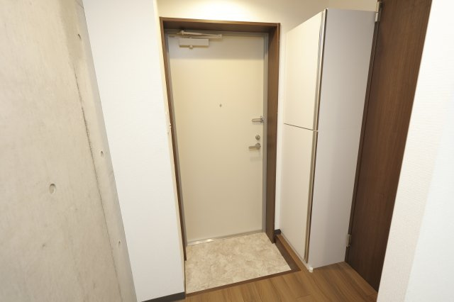 ラシクラス小岩駅前の玄関