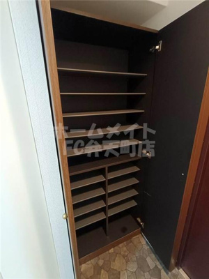 【設備】 | コートダジュール | 玄関に大きめのシューズボックスがあります