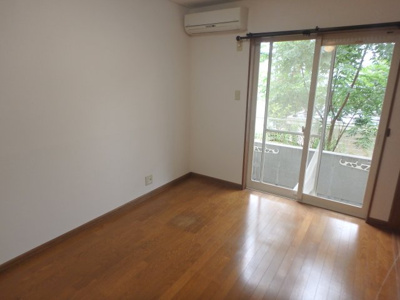 【寝室】 | アミティー高座 | 落ち着いて過ごせるお部屋