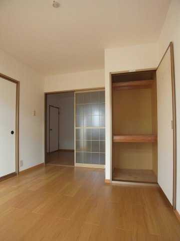 ハッピーシャトウⅠの収納