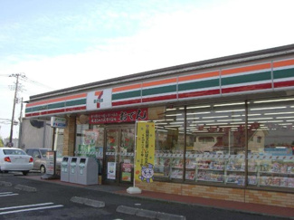 【周辺】 | セレーノ | セブンイレブン潮来日の出6丁目店まで556ｍ