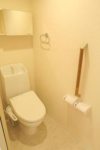 福岡市中央区春吉２丁目の賃貸マンションのトイレ
