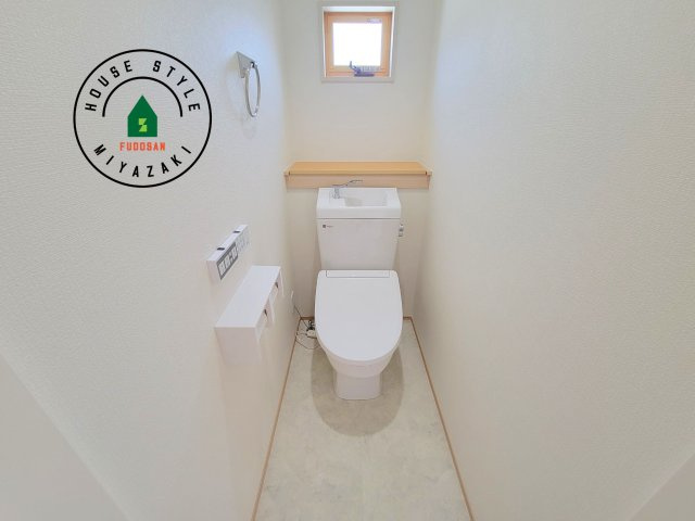 宮崎市第3恒久宮ノ後モデル（１号棟）のトイレ|温水洗浄便座を完備しております。