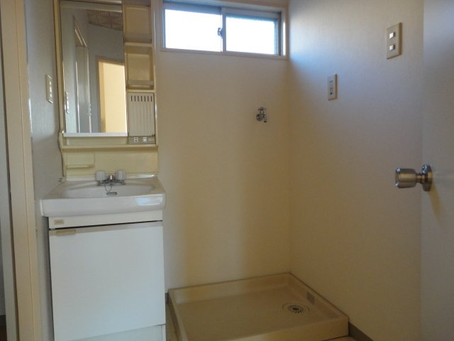 コーポアカツキⅡの洗面所|画像は参考画像です。