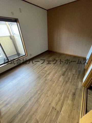 点野5丁目戸建　賃貸の洋室|使い勝手のいい洋室です