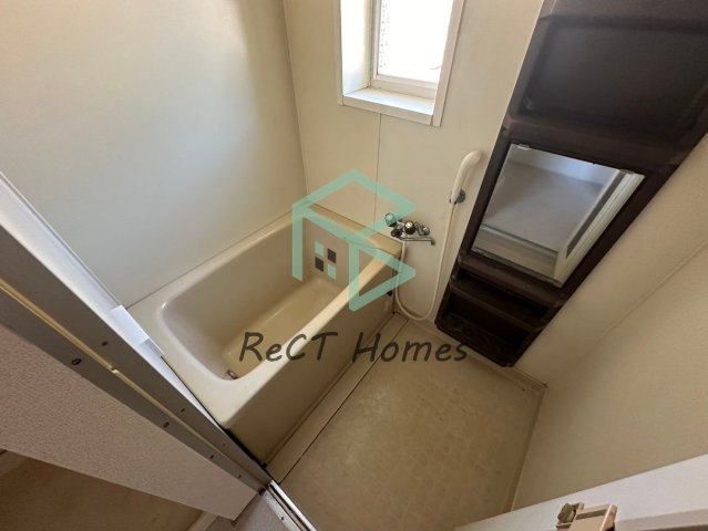 ハイツ西庄の浴室