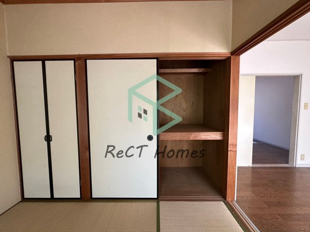 ハイツ西庄の収納